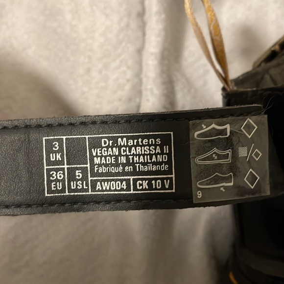 Dr. Martens Vegan Clarissa ll - Picture 5 of 5